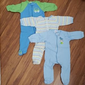 Baby boy - footed pajamas